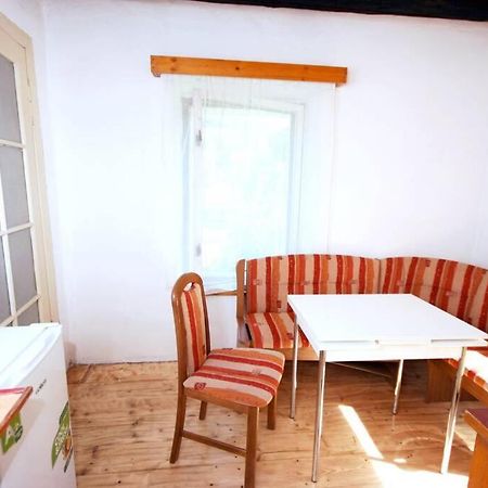 Pobyt V Chko Ceske Stredohori Pod Horou Milesovkou Villa Teplice Bagian luar foto